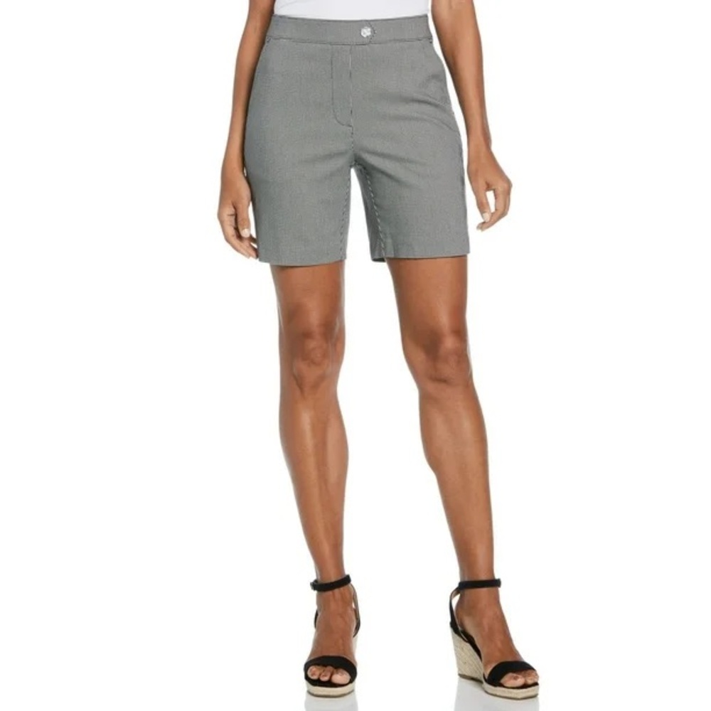 NWT Rafaella Women's 7" Stretch Short